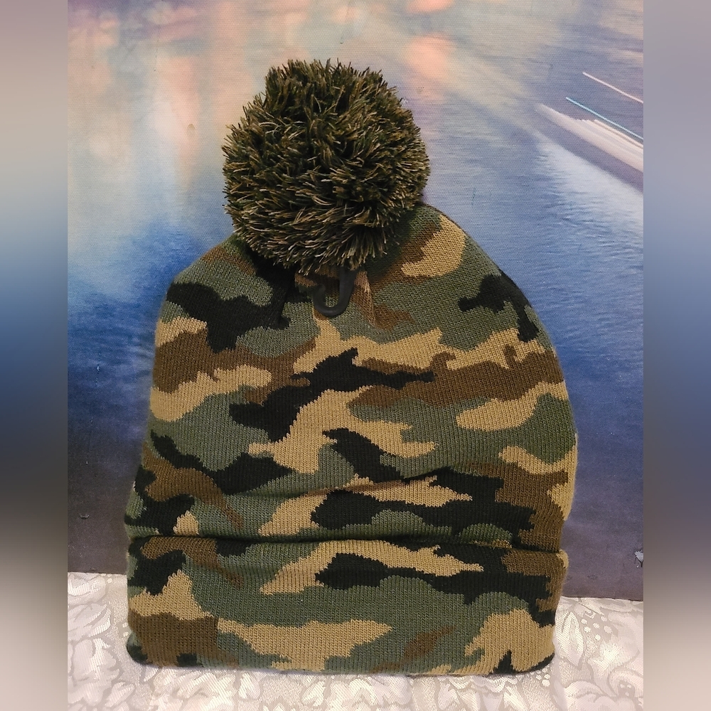 NBA WINTER HATS - Picture 2 of 10